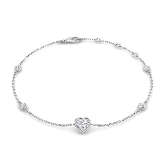 Armband mit herzförmigem Diamantenbesatz