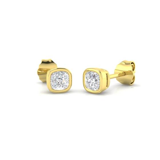 Ohrstecker mit Diamantfassung im Kissen-Design