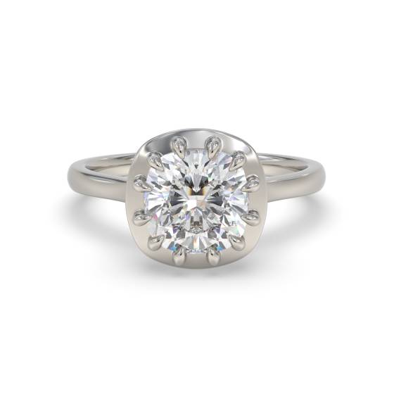 Solitärring mit kissenförmigem Diamanten