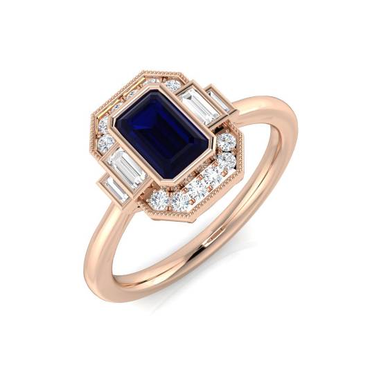 Ring mit smaragdgeschliffenem, blauem Saphir in Zargenfassung