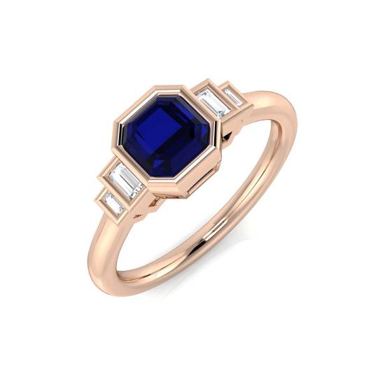 Ring mit smaragdgeschliffenem, blauem Saphir in Zargenfassung