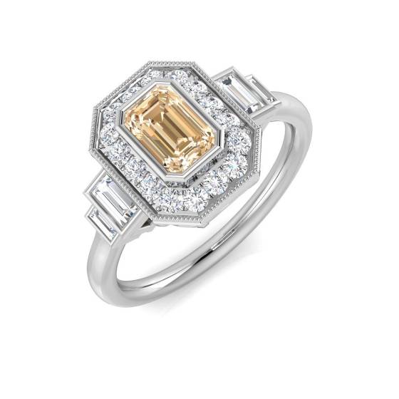 Ring mit smaragdgeschliffenem Morganit-Edelstein in Zargenfassung