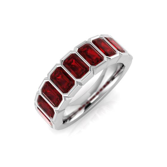 Ring mit smaragdgeschliffenem Rubin in Zargenfassung