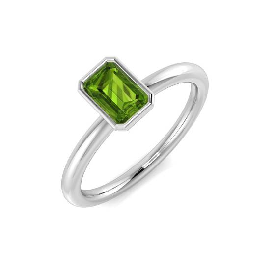 Ring mit smaragdgeschliffenem Peridot-Edelstein in Zargenfassung