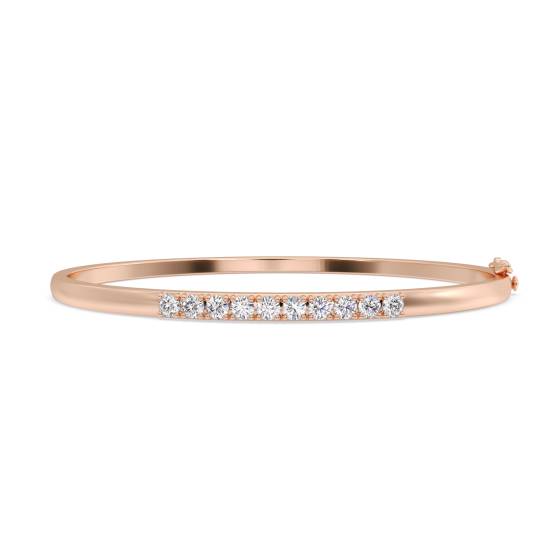 Ovaler Armreif mit rundem Diamantbesatz