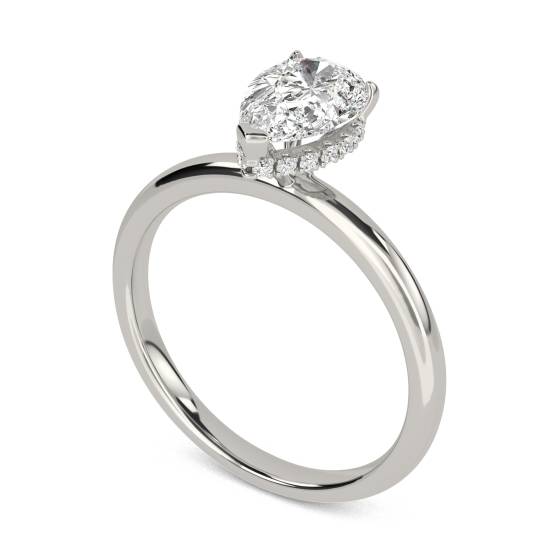 Birnenförmiger Diamantring mit verstecktem Halo