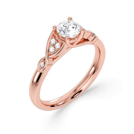 Runder Diamantring im keltischen Stil mit Schulterbesatz