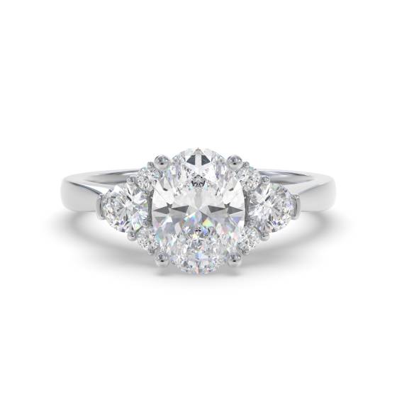 Ovaler Diamant-Trilogie-Designerring