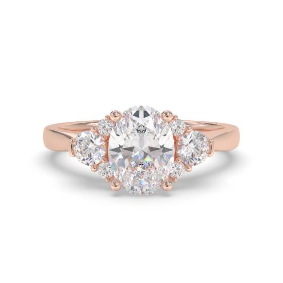 Ovaler Diamant-Trilogie-Designerring