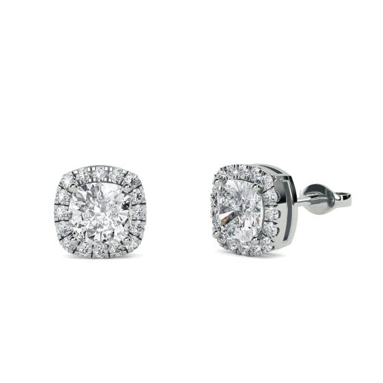 Einzigartige Ohrringe mit 0,90 ct kissenförmigem Diamanten und Halo-Fassung.