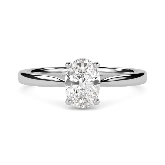 Verlobungsring mit ovalem Diamanten