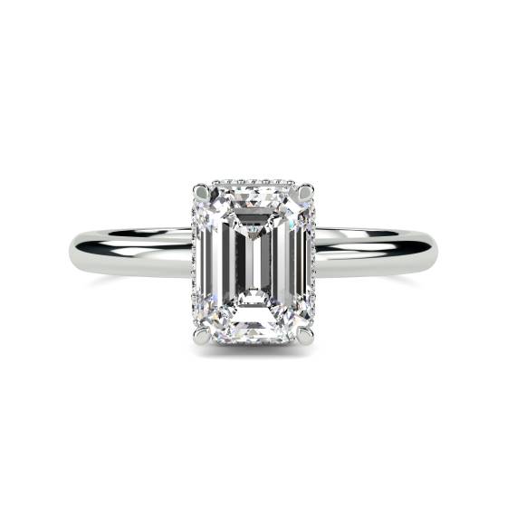 Smaragd-Diamant-Ring mit niedrigem Fassungsmaß und verstecktem Halo