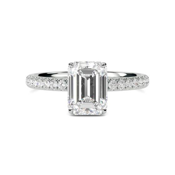 Smaragd-Diamant-Ring mit hohem, verstecktem Halo-Schulterfassung