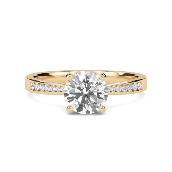 Verlobungsring mit Diamanten im Schulterbereich
...