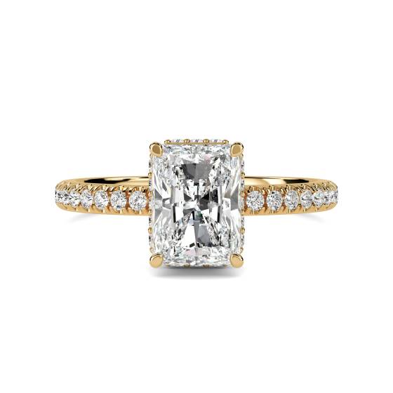 Ring mit strahlendem Diamanten und verstecktem Halo-Schulterteil