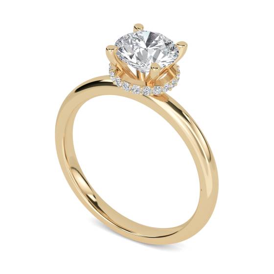 Runder Diamantring mit niedrigem Fassungsrand und verstecktem Halo