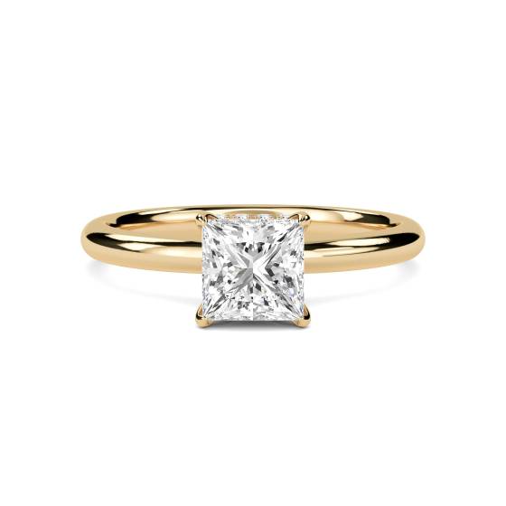 Prinzessschliff-Ring mit verstecktem Halo