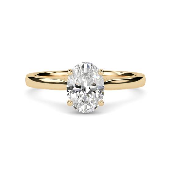 Verlobungsring mit ovalem Diamanten