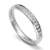 Diamantbesetzte Damenringe